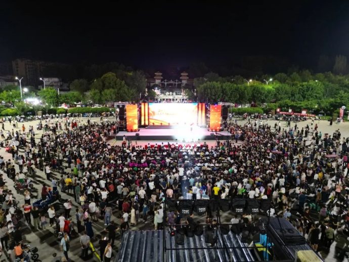 安丘消夏夜车展