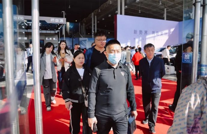 潍坊富华新能源车展