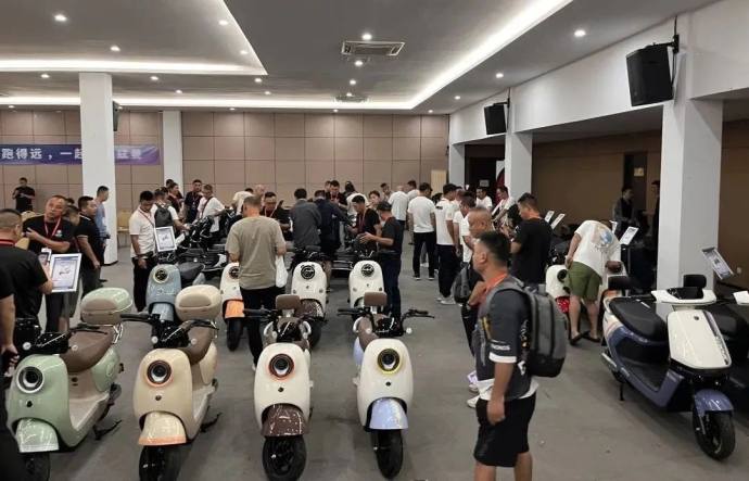 贵州电动车展,三轮车展,新能源车展